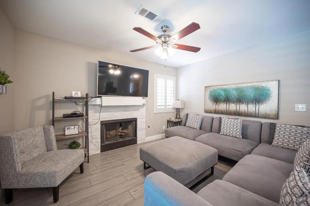 Hébergement de vacances Brilliant 4 Bedroom House With Pool! Las Vegas