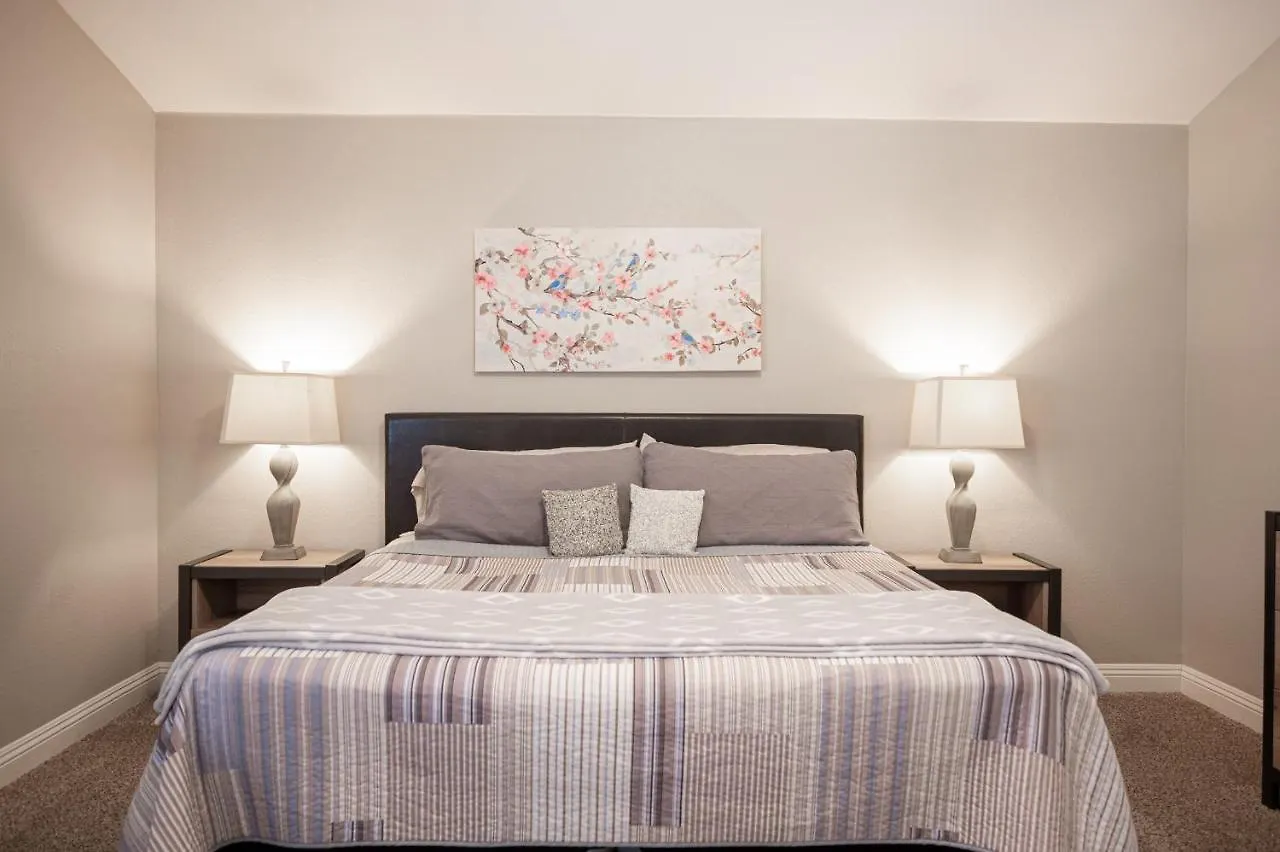 Brilliant 4 Bedroom House With Pool! Las Vegas Hébergement de vacances