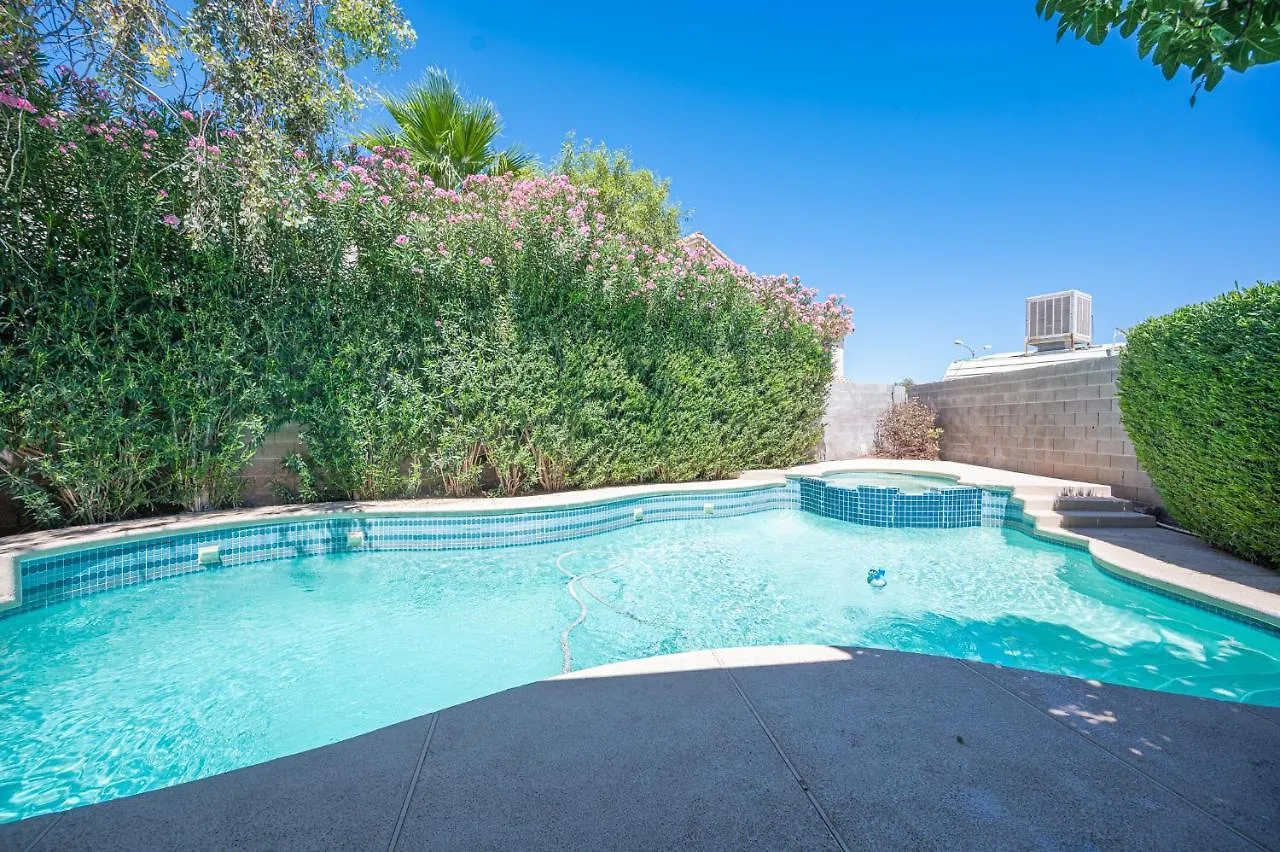 Brilliant 4 Bedroom House With Pool! Λας Βέγκας