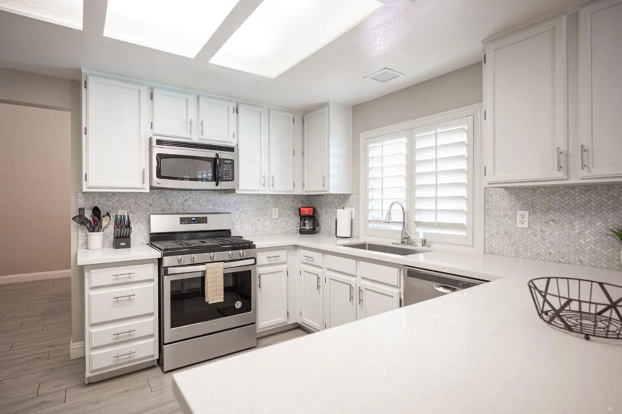 Σπίτι διακοπών Brilliant 4 Bedroom House With Pool! Λας Βέγκας